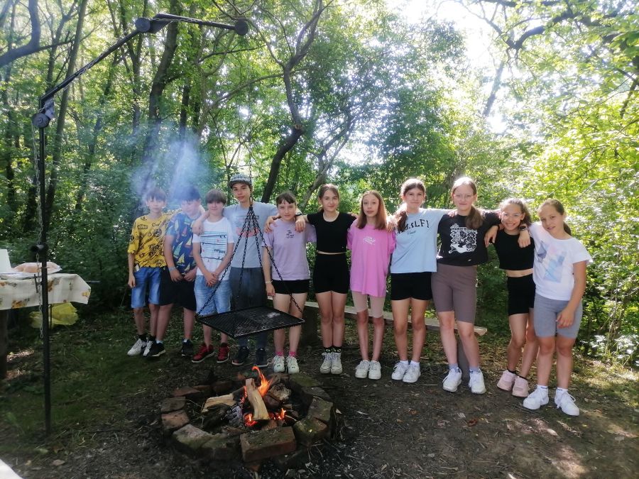 Spotkanie integracyjne przy ognisku