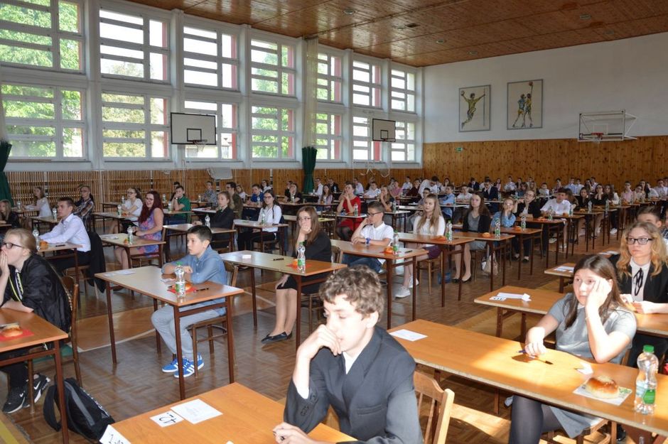 konkurs o konstytucji