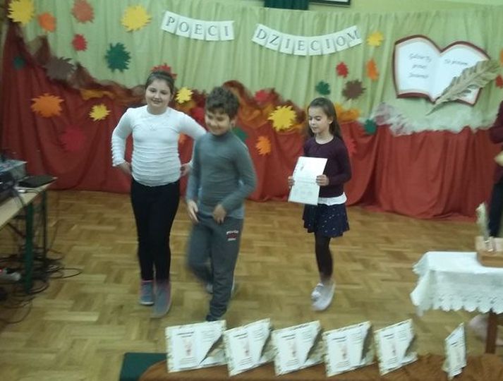 A u nas już jesień - Poeci dzieciom